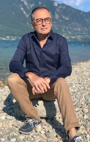 Bernard Anselem Doctor in medicine, Master in neuropsychology, Writer and Lecturer, Tedx Speaker